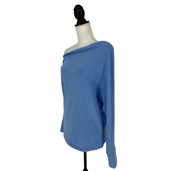 Lilly Pulitzer Sheera Off-Shoulder Top in Blue - Picture 4 of 9